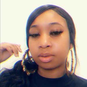 Meet your Posher, Maya